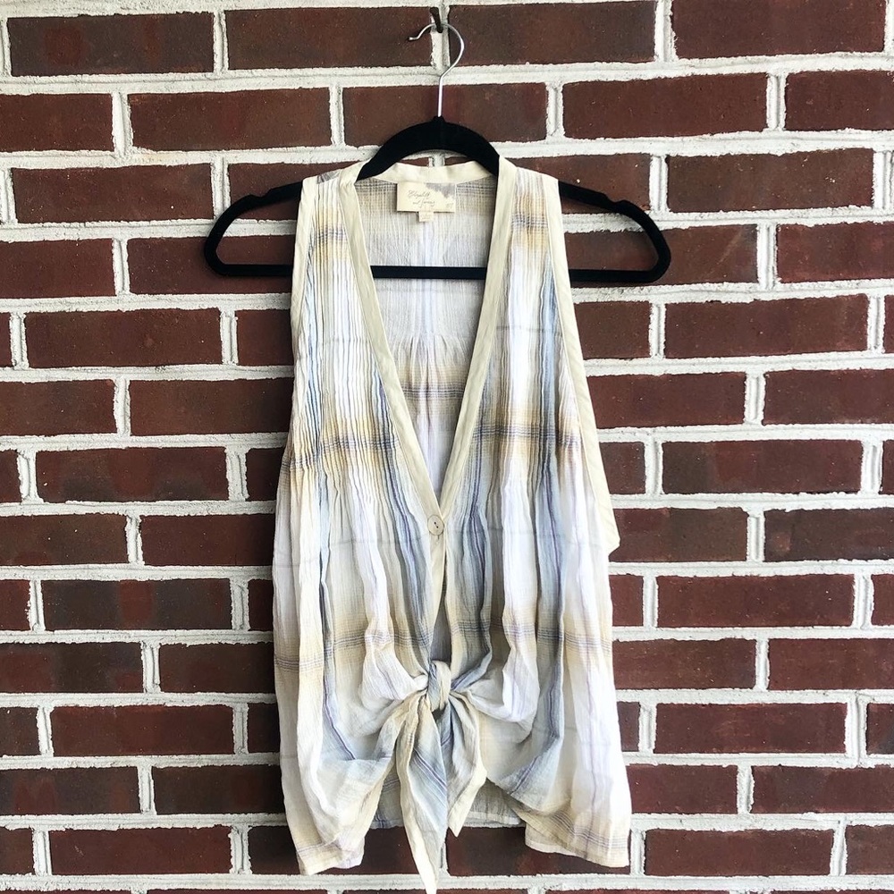 Elizabeth and James Pintuck Tied Striped Top M